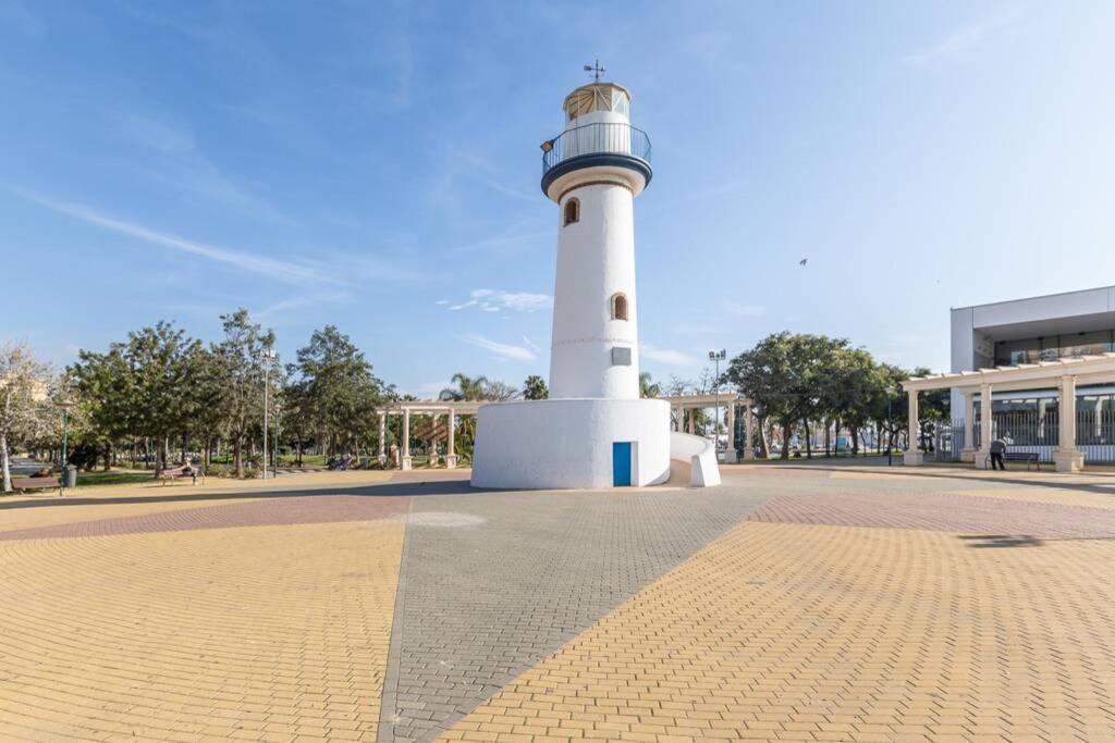 Playa Huelin Apartamento Lägenhet Málaga Exteriör bild