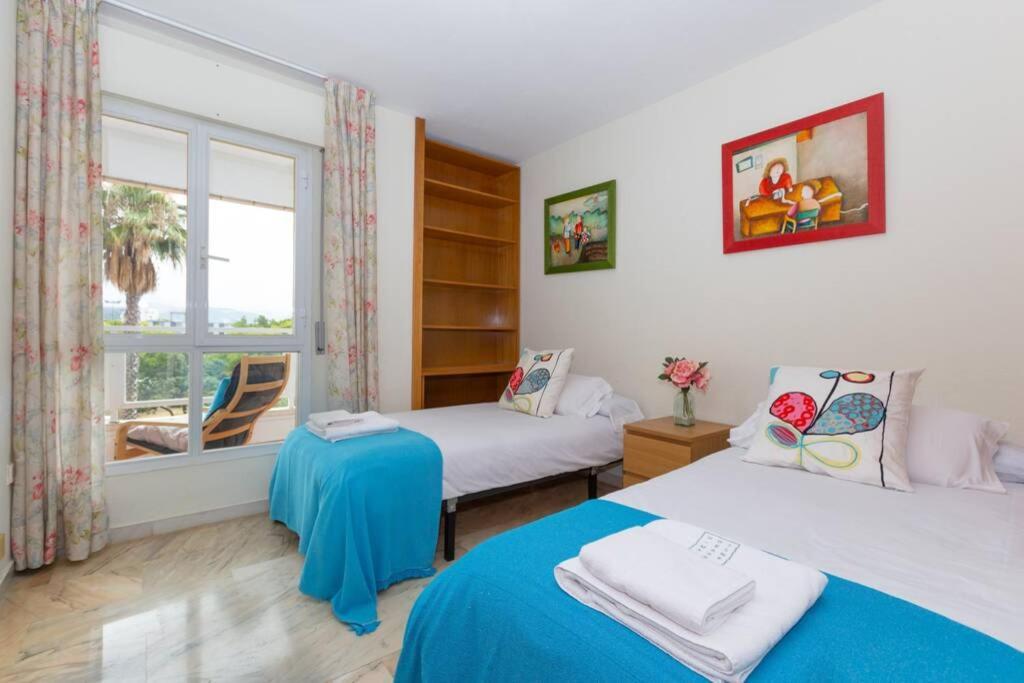 Playa Huelin Apartamento Lägenhet Málaga Exteriör bild
