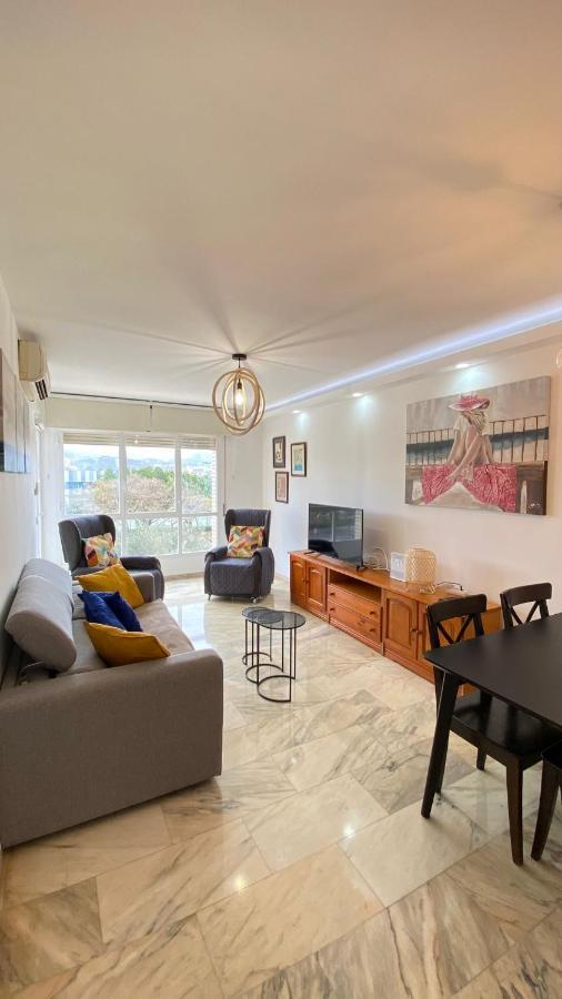 Playa Huelin Apartamento Lägenhet Málaga Exteriör bild